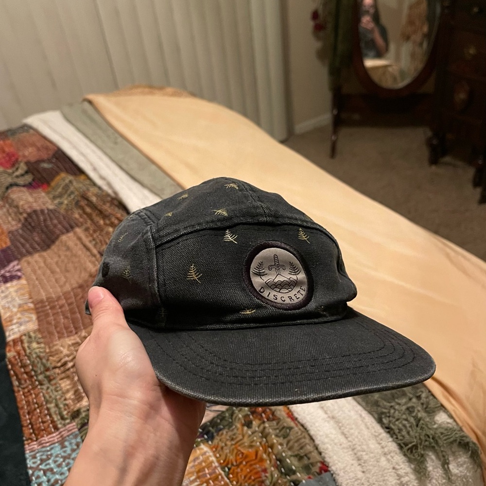 Discreet Tan Cap with Black Interior